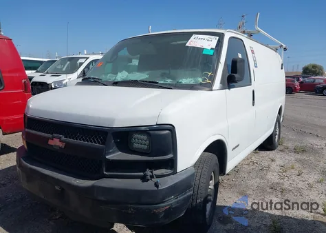 2005 Chevrolet Express from USA, damaged, VIN 1GCGG25VX51236876